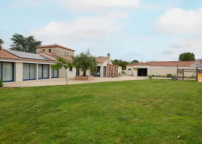 Tour Marechal - D'exception Villa L'Herbergement